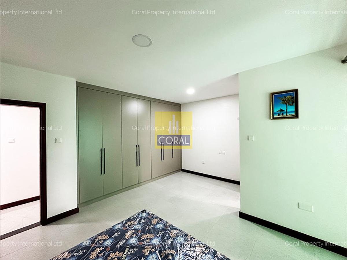 3 Bed Apartment in Parklands - 12