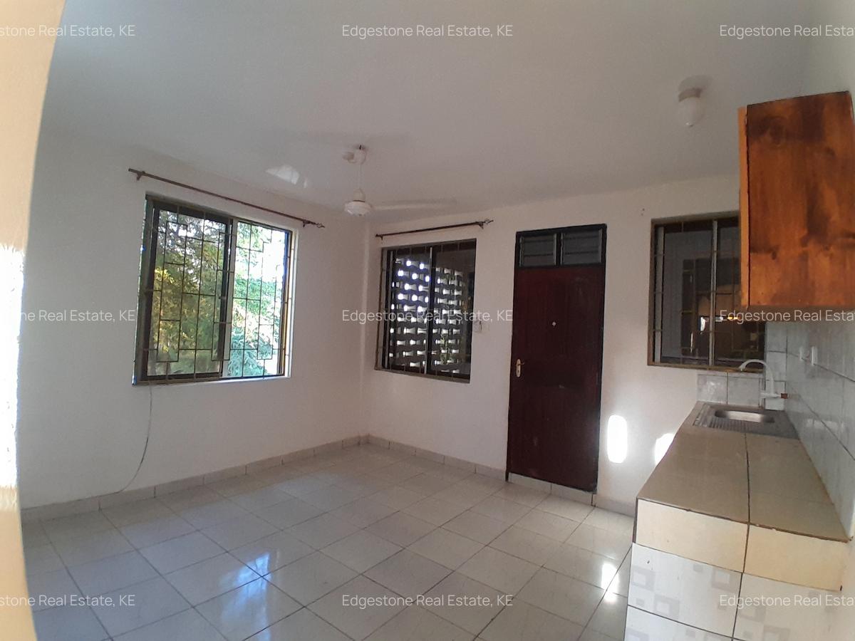 1 Bed Apartment with Parking in Mtwapa - 3
