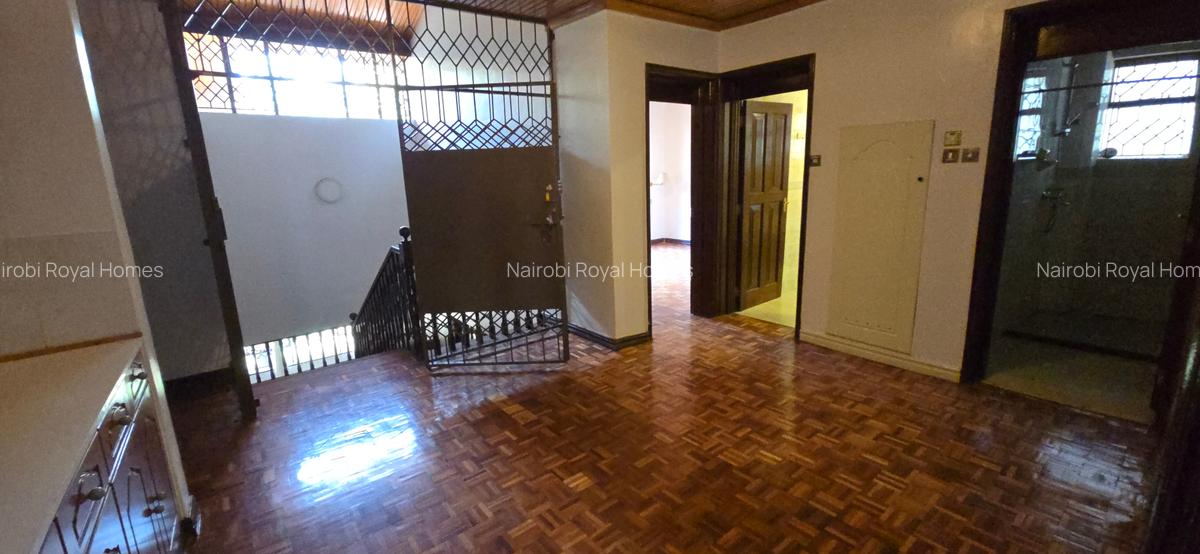 5 Bed House with En Suite at Runda Road - 18