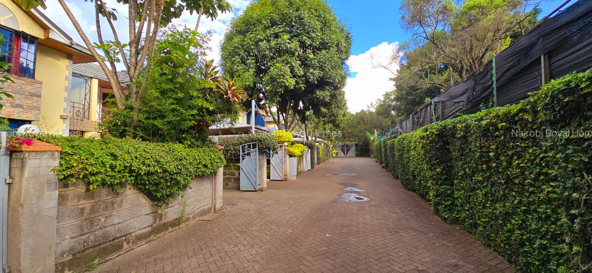 4 Bed Townhouse with En Suite at Off Convent Drive - 6