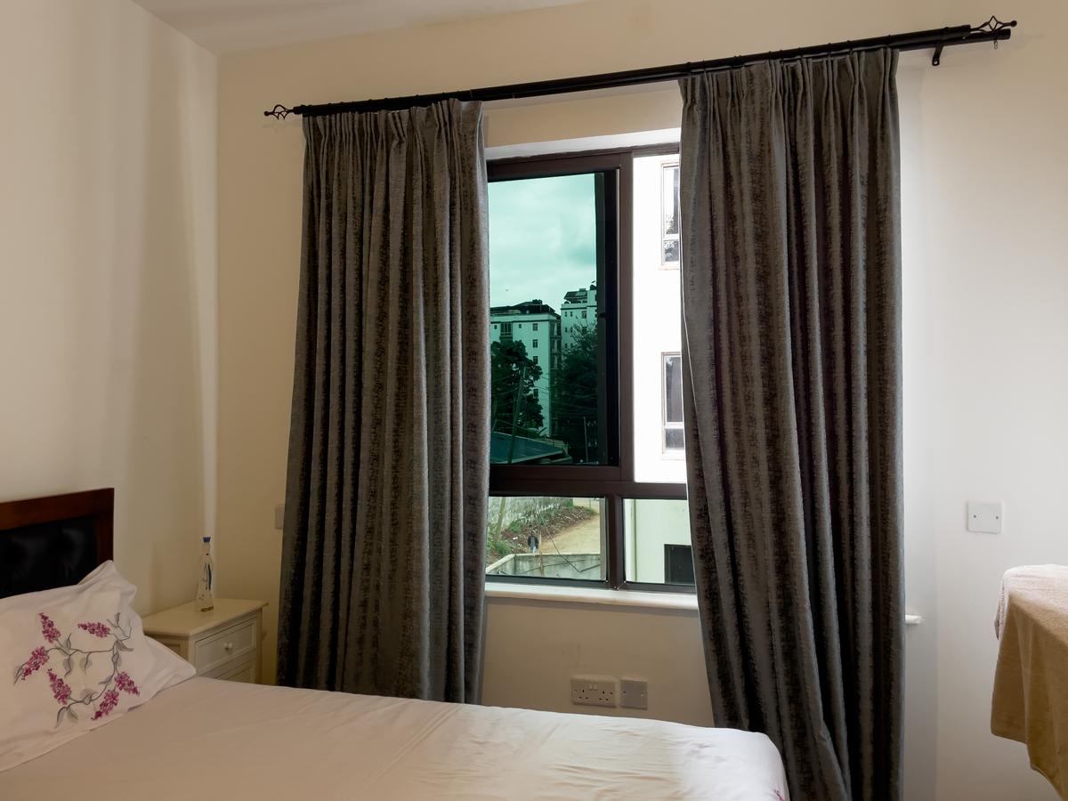 Furnished 2 Bed Apartment with En Suite at Hatheru Road - 10
