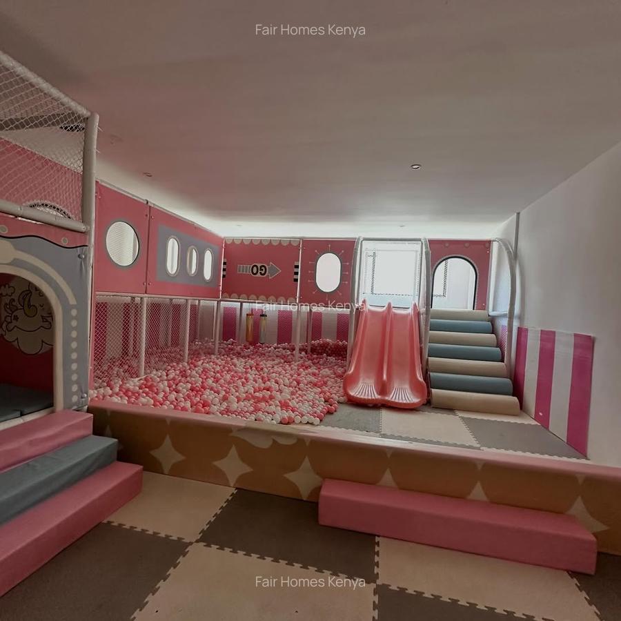 2 Bed Apartment with En Suite at Othaya Road - 14