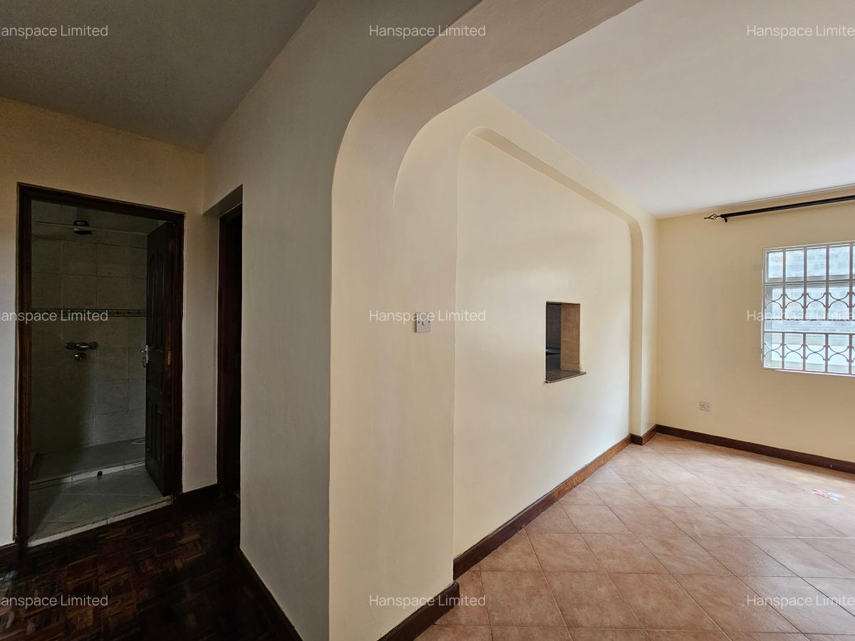 5 Bed Villa with En Suite in Lavington - 14
