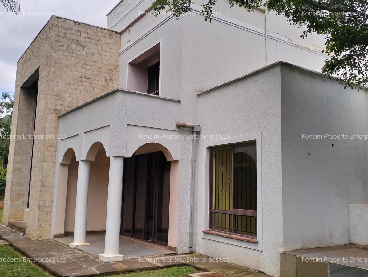 4 Bed Townhouse with En Suite in Lavington - 16