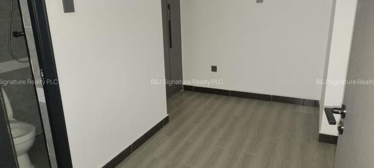 4 Bed Apartment with En Suite in Lavington - 5