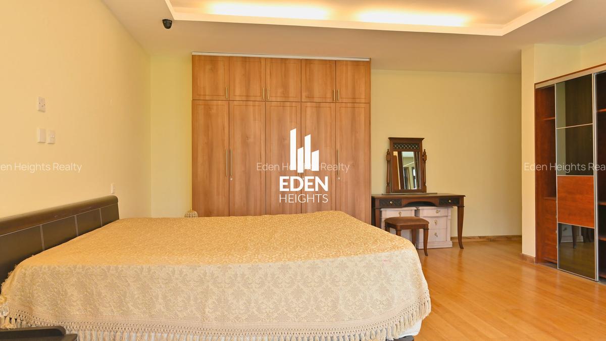 5 Bed Townhouse with En Suite in Kyuna - 8