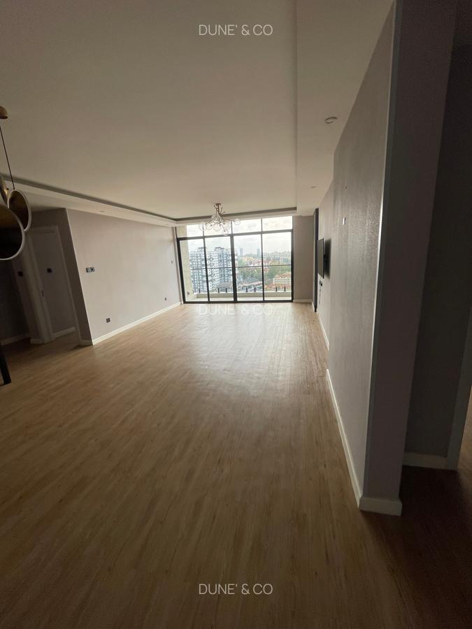 2 Bed Apartment with En Suite in Brookside - 3