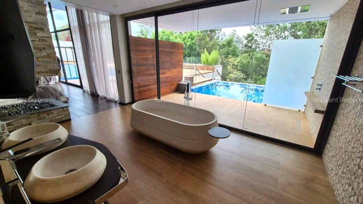 6 Bed House with En Suite in Loresho - 15