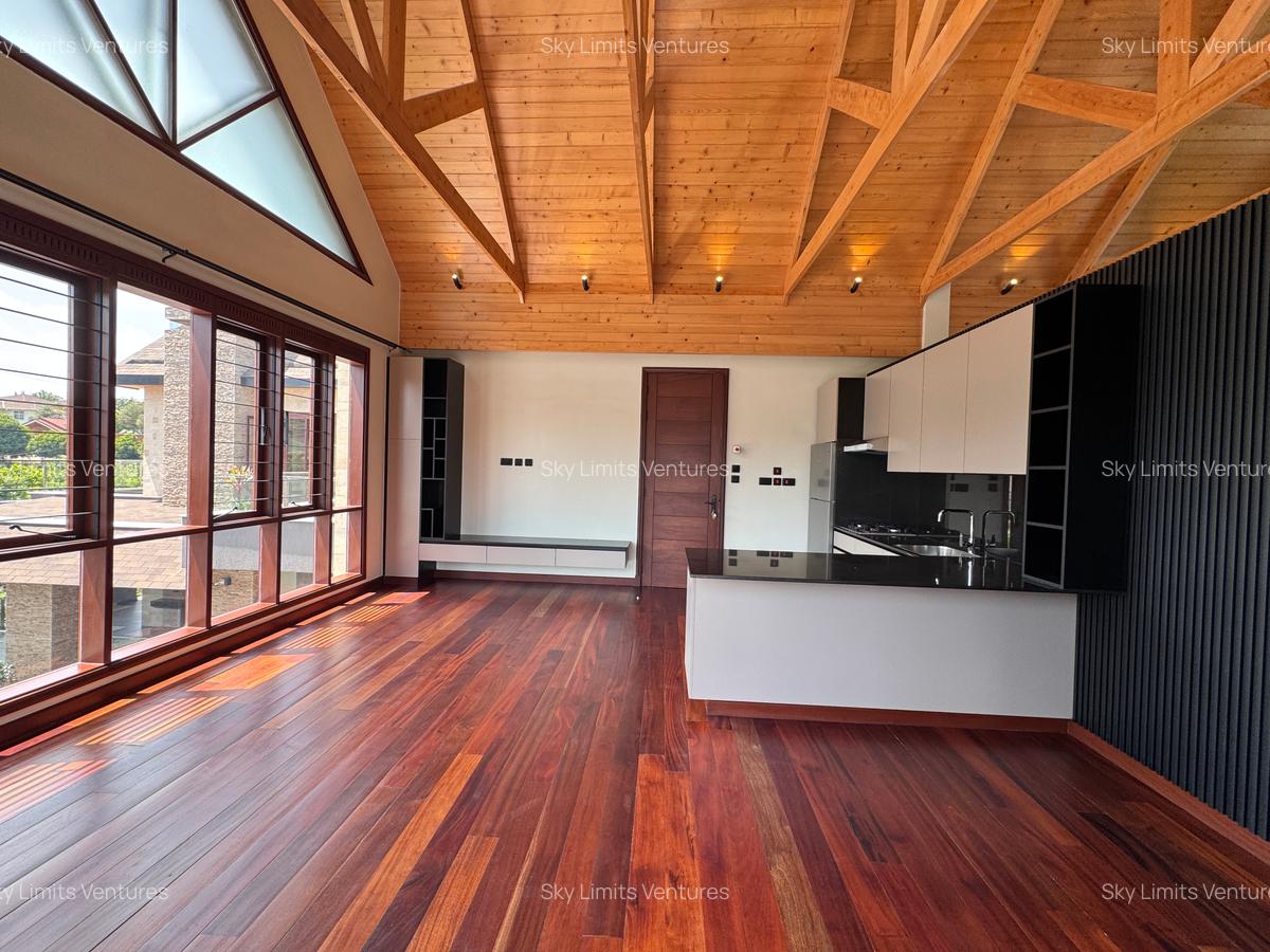 5 Bed Villa with En Suite in Runda - 18