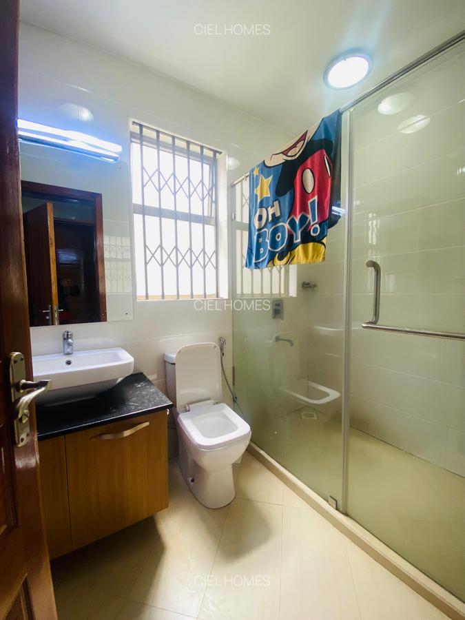 5 Bed Villa with En Suite in Lavington - 9
