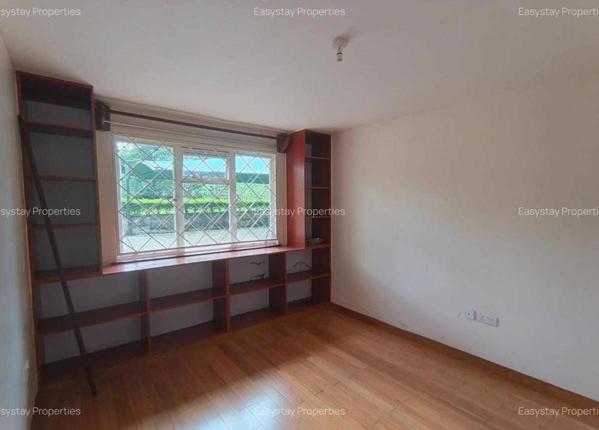 4 Bed House with En Suite in Runda - 6