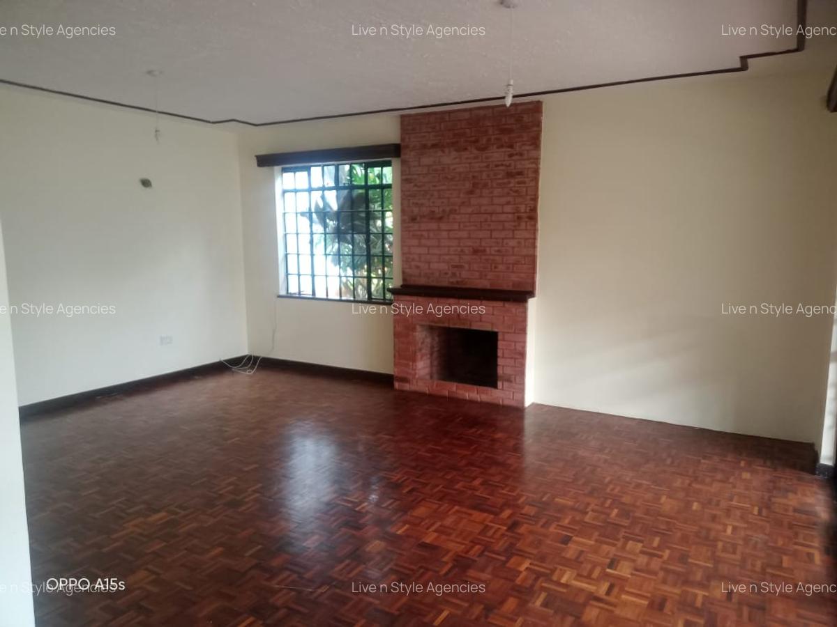 4 Bed House with En Suite in Runda - 4