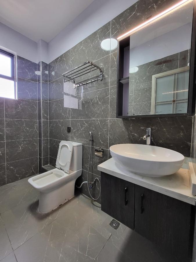 4 Bed Apartment with En Suite in Riara Road - 8