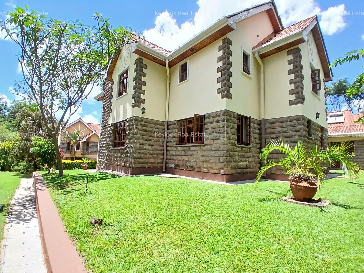4 Bed Townhouse with En Suite at Lavington Green - 3