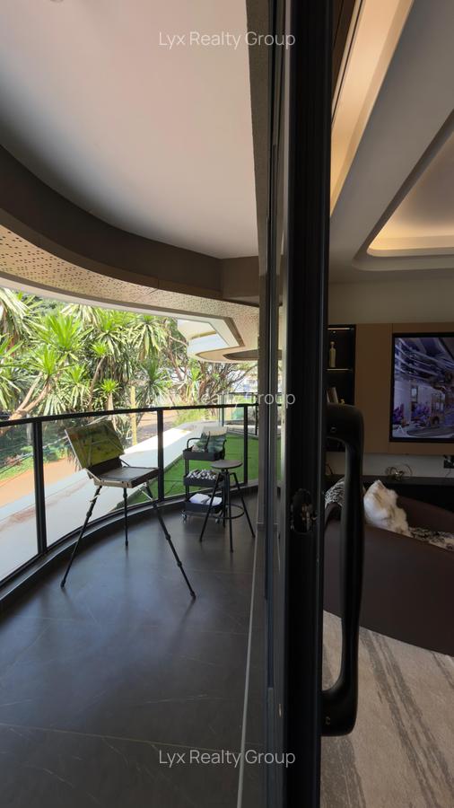 3 Bed Apartment with En Suite in Lavington - 5