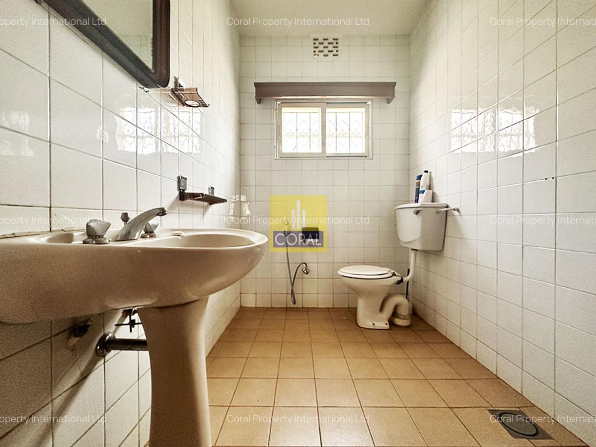 Commercial Property in Kilimani - 8