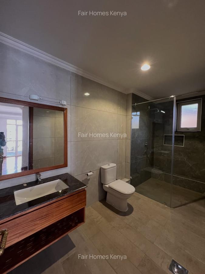 5 Bed Townhouse with En Suite at Convent Drive - 12