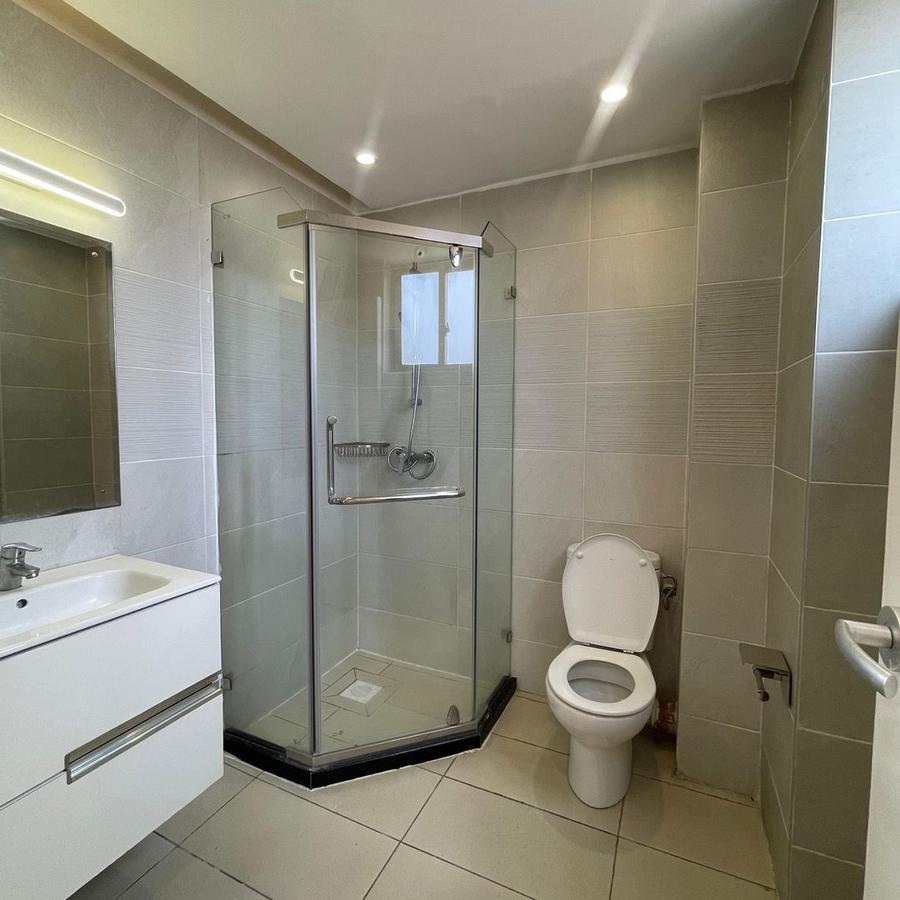 4 Bed Apartment with En Suite at Othaya Road - 9