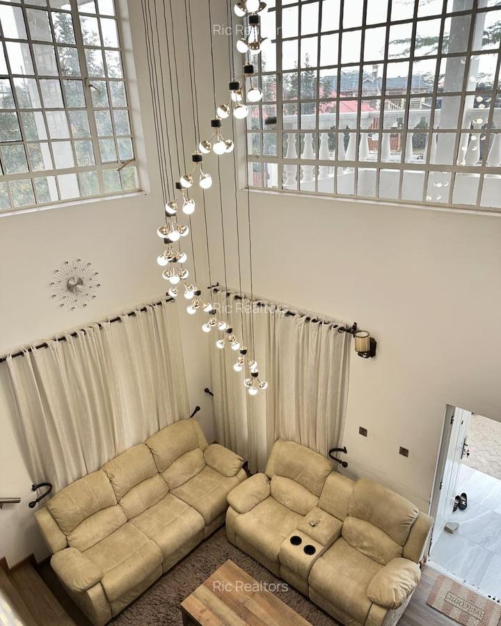 4 Bed Townhouse with En Suite at Lake Road - 9