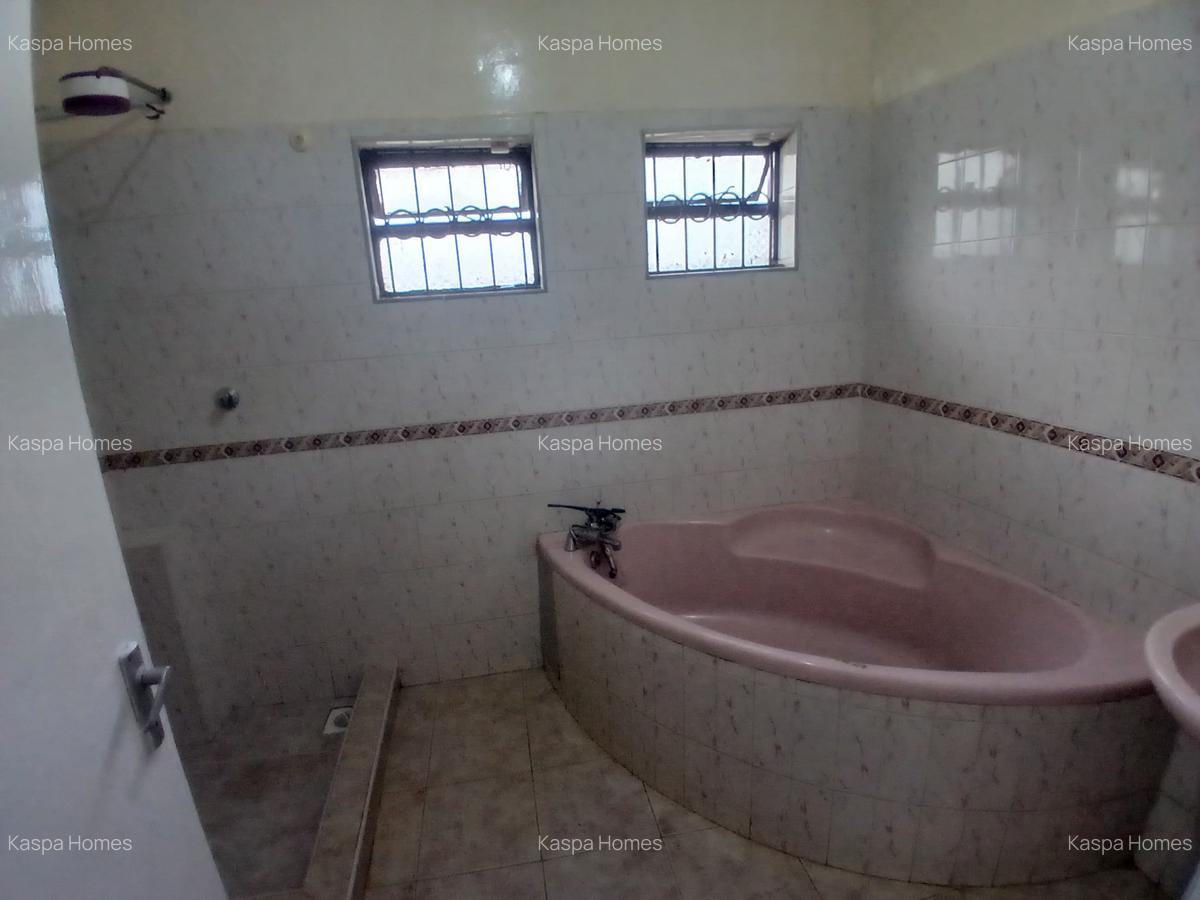 5 Bed House with En Suite in Karen - 3