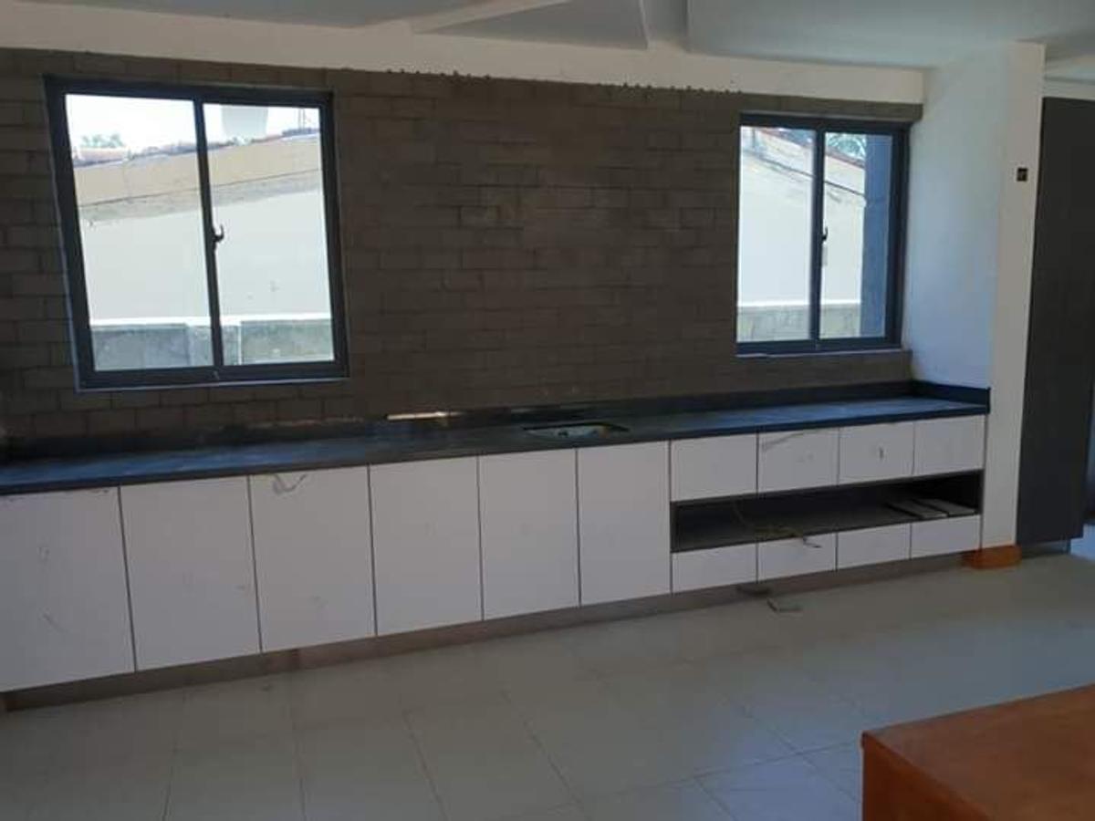 4 Bed House with En Suite in Nyali Area - 16