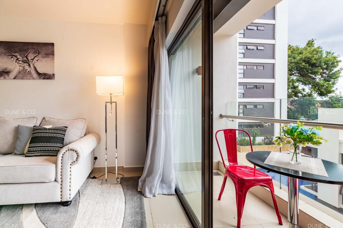 Serviced 1 Bed Apartment with En Suite in Lavington - 4