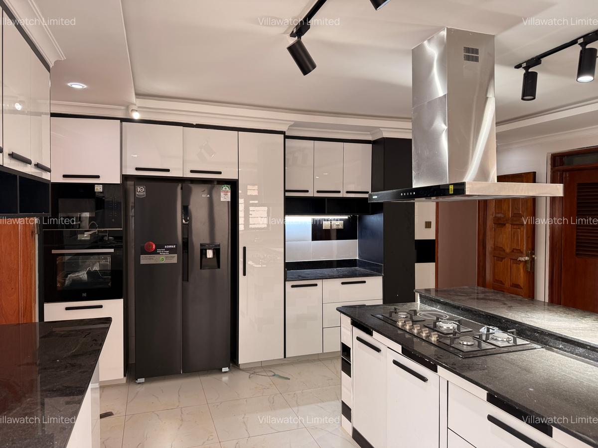 5 Bed House with En Suite at Evergreene - 6