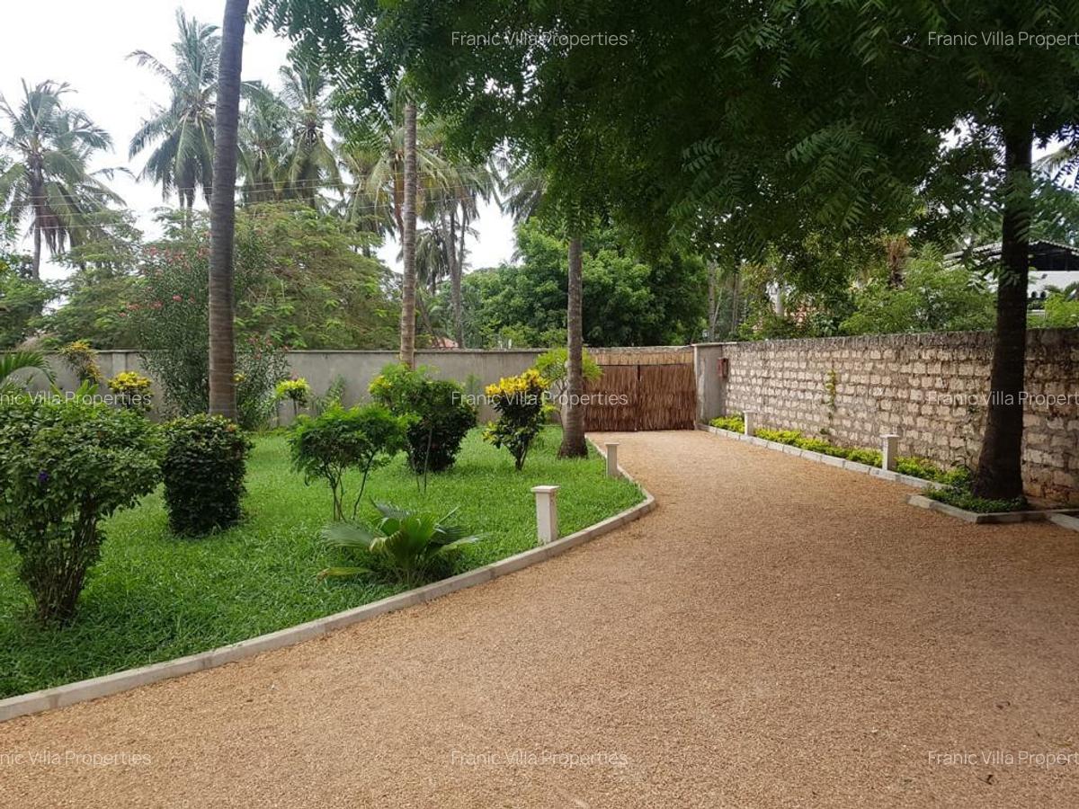 2 Bed House with Staff Quarters in Watamu - 18