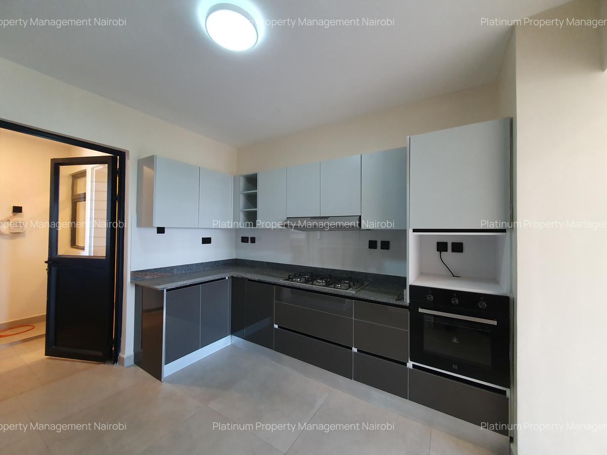 3 Bed Apartment with En Suite at Westlands - 5