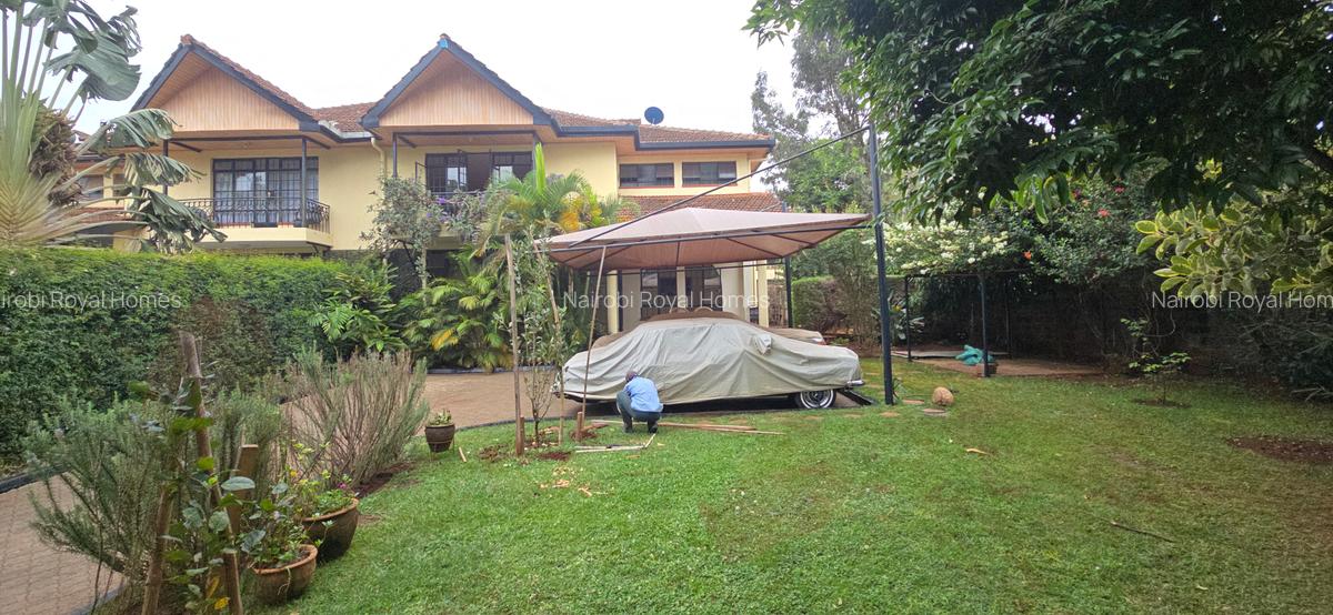 4 Bed Townhouse with En Suite at Convent Drive - 2