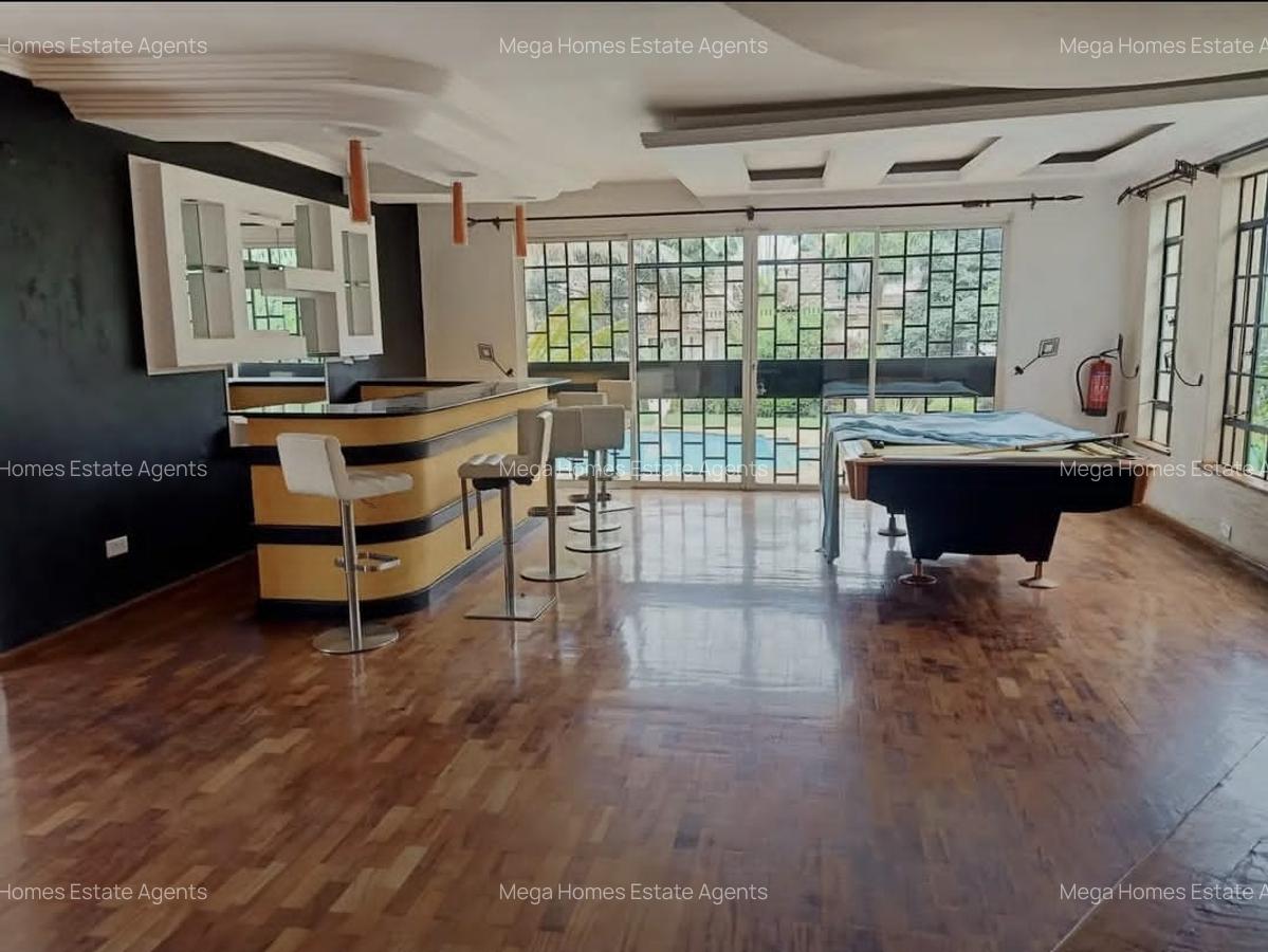 5 Bed Townhouse with En Suite in Runda - 11