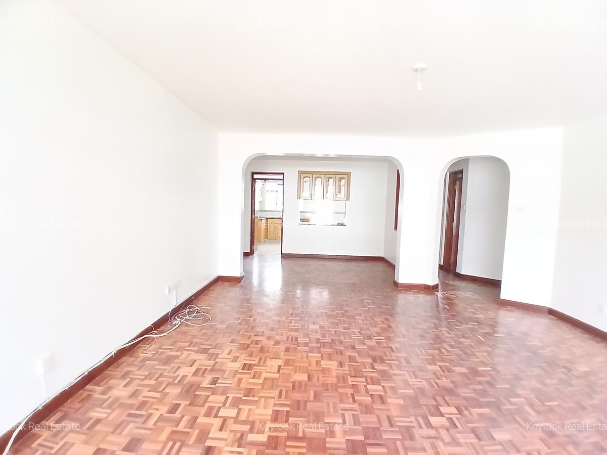 3 Bed Apartment with En Suite at Valley Arcade - 15