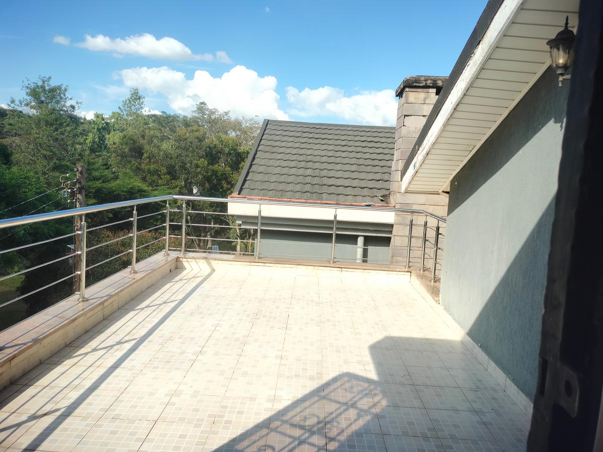 4 Bed Townhouse with Swimming Pool at Off Peponi Road And Few Minutes Drive To Gigiri - 13