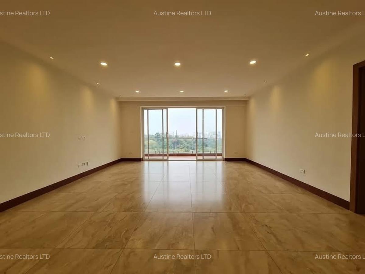 Serviced 3 Bed Apartment with En Suite in Parklands - 5