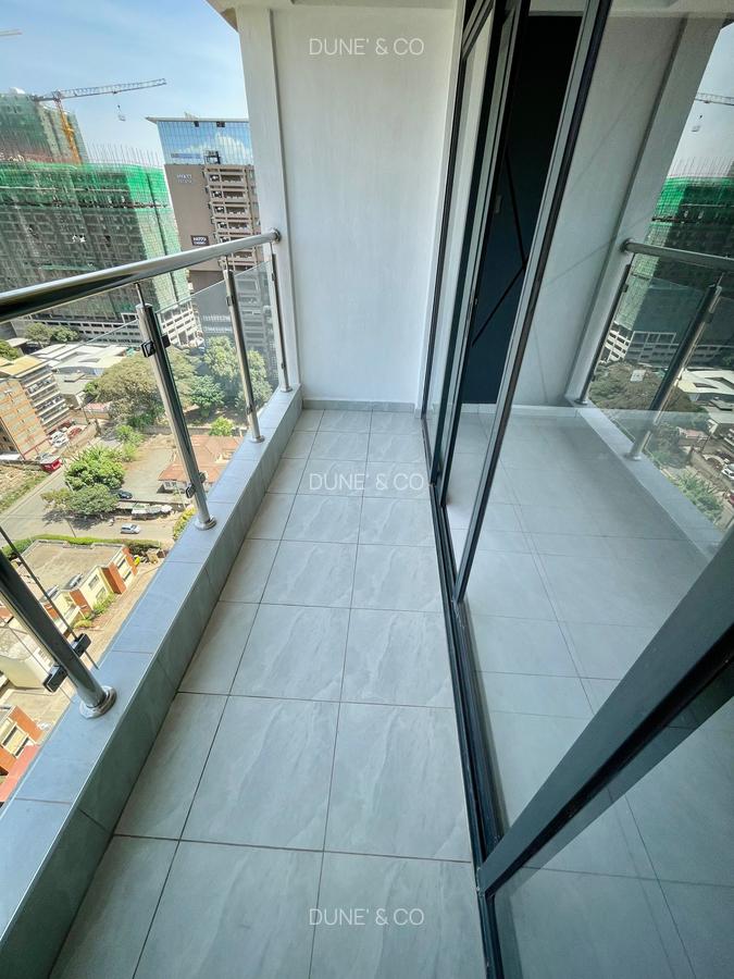 Serviced 2 Bed Apartment with En Suite in Westlands Area - 6