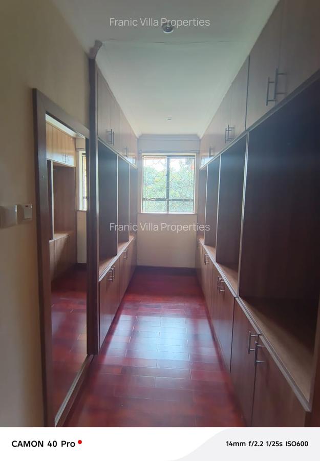 5 Bed House with En Suite at Runda - 16