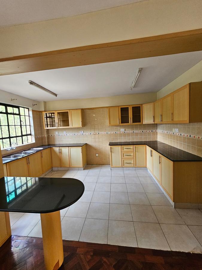 3 Bed Apartment with En Suite at Kilimani - 1