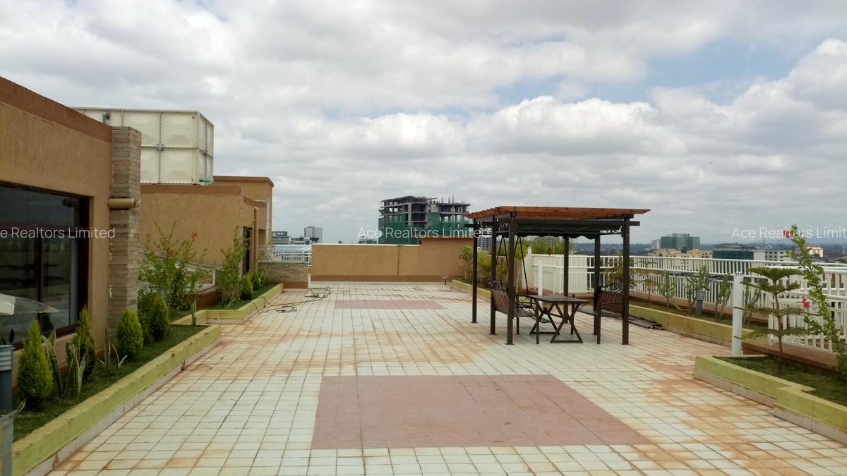 2 Bed Apartment with En Suite at Dennis Prit - 9