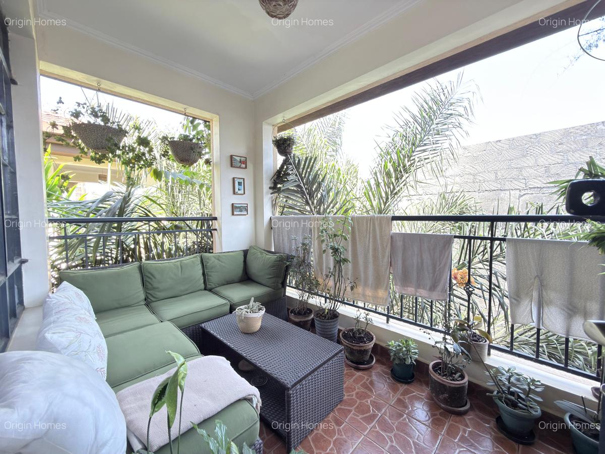 Serviced 2 Bed Apartment with En Suite in Brookside - 7