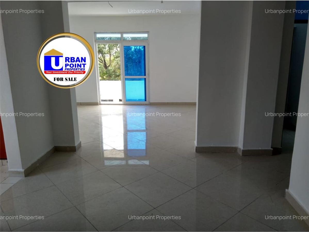 3 Bed Apartment with Parking in Tudor - 5