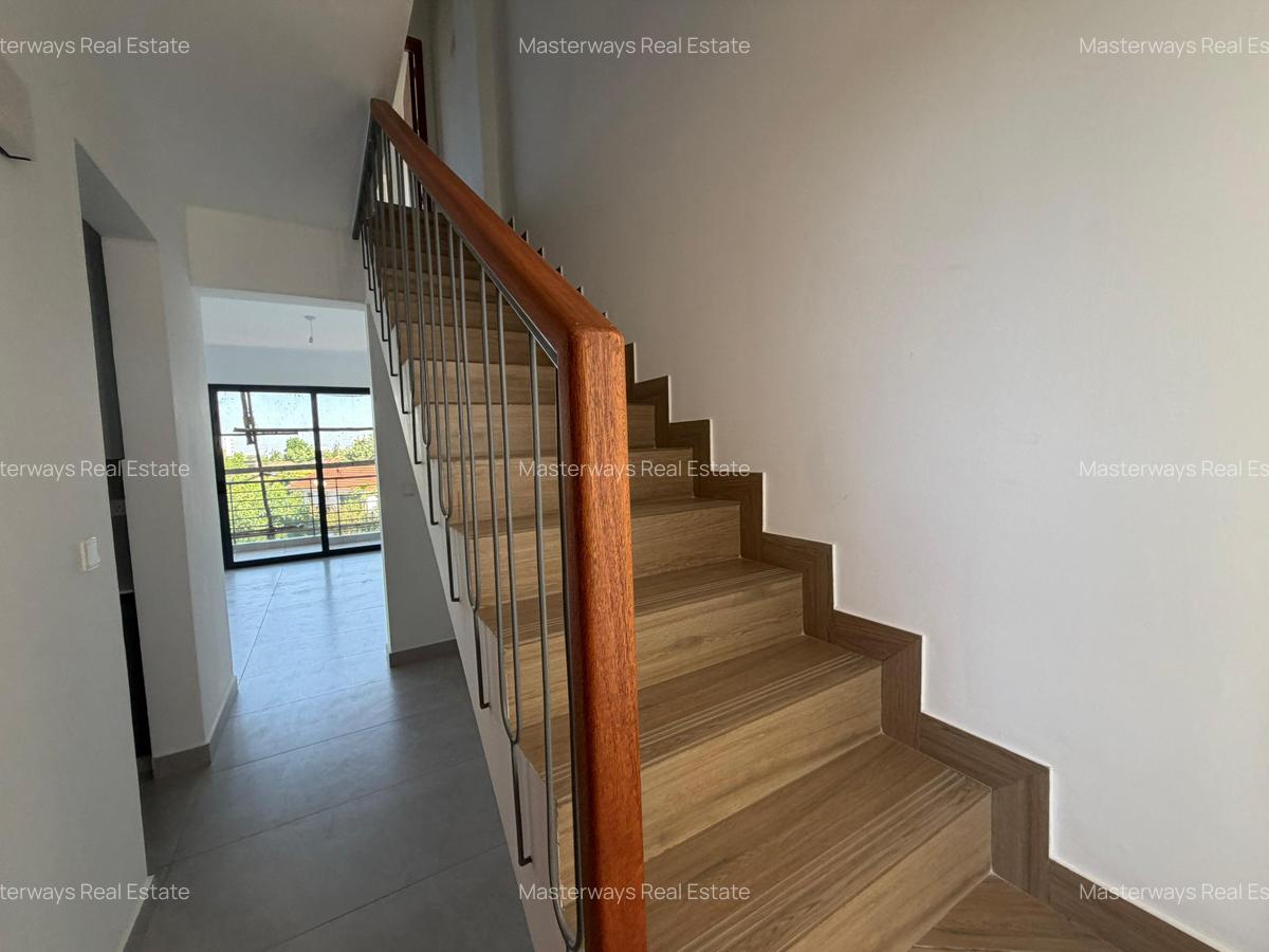 2 Bed Apartment with En Suite at Kirawa Road - 4