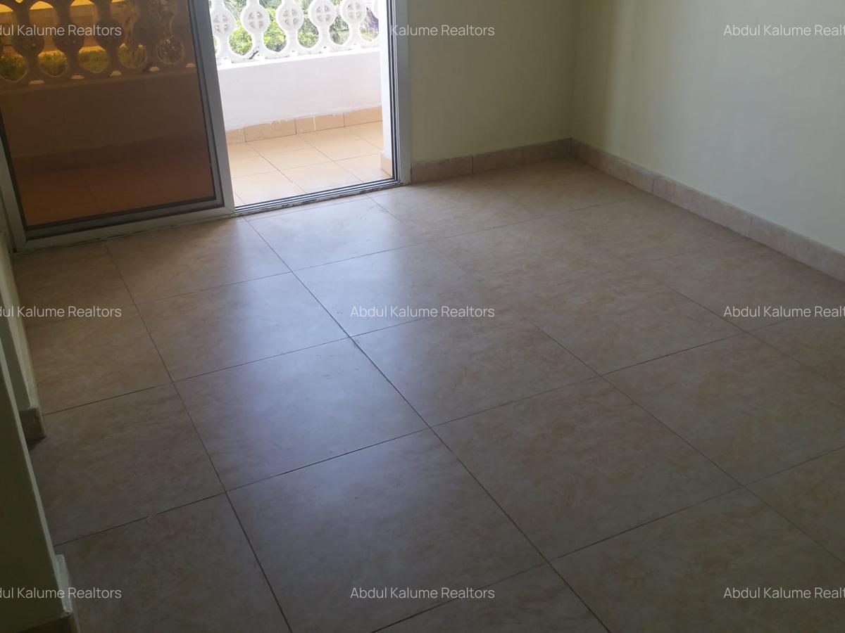 Serviced 1 Bed Apartment with Parking at Bamburi - 2