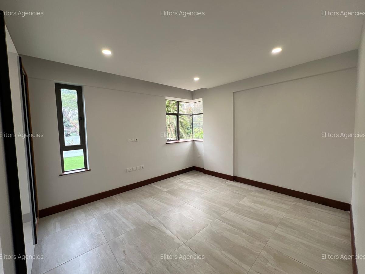 2 Bed Apartment with En Suite at Raphta Road - 13