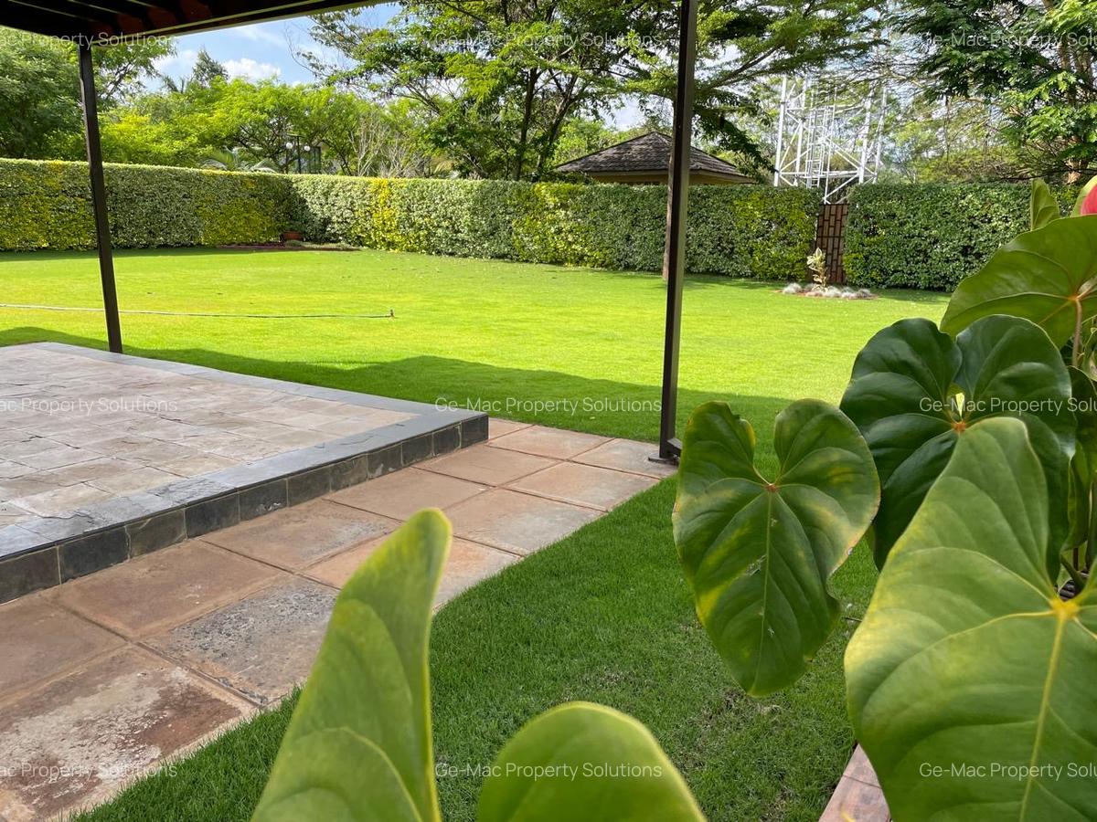 4 Bed House with En Suite in Garden Estate - 4