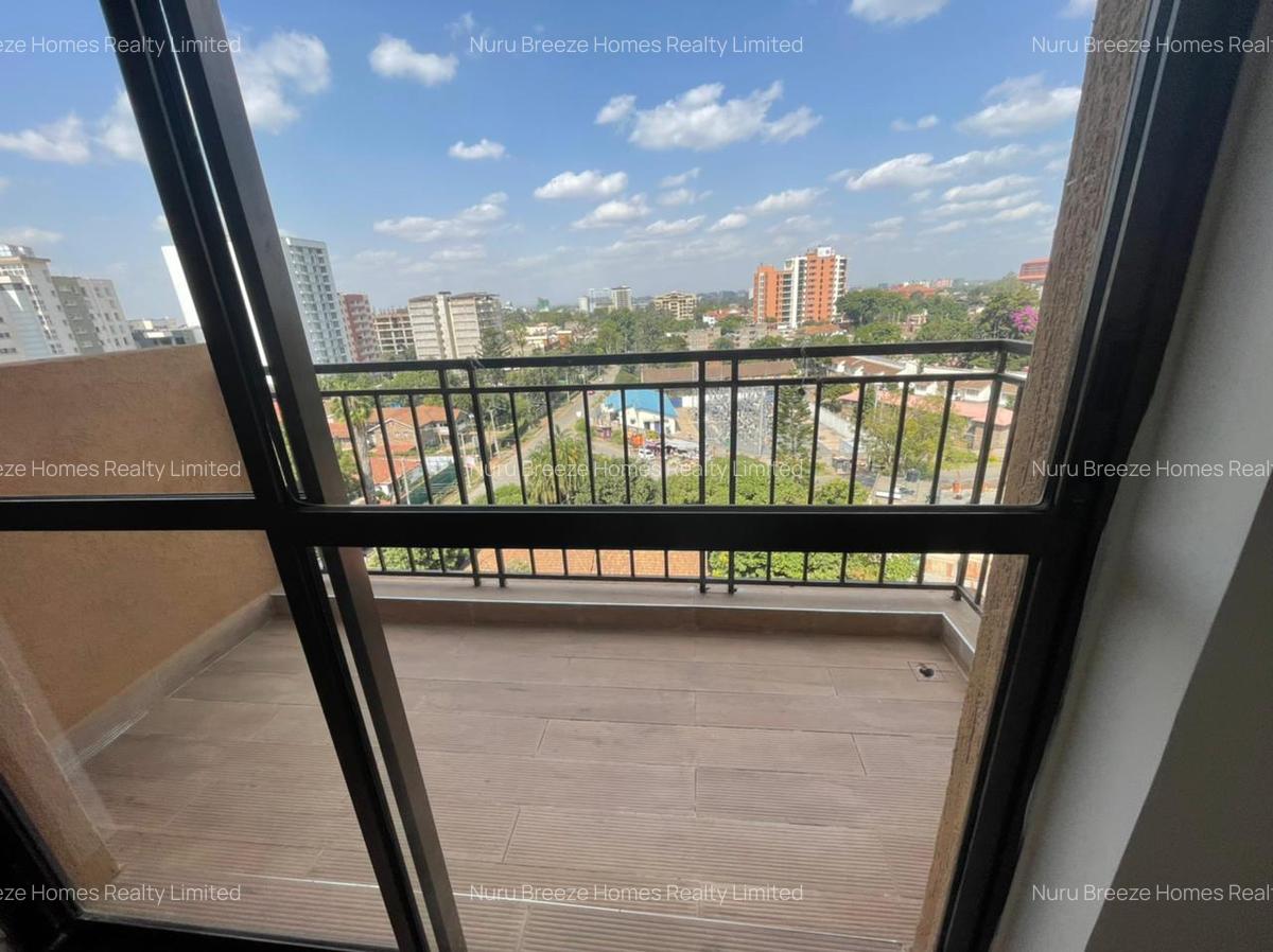 3 Bed Apartment with En Suite in Parklands - 8