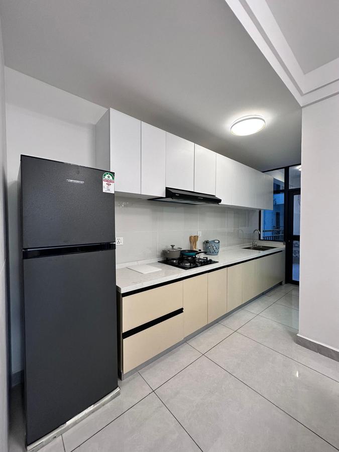 Serviced Studio Apartment with En Suite at Gateway Mall - 7