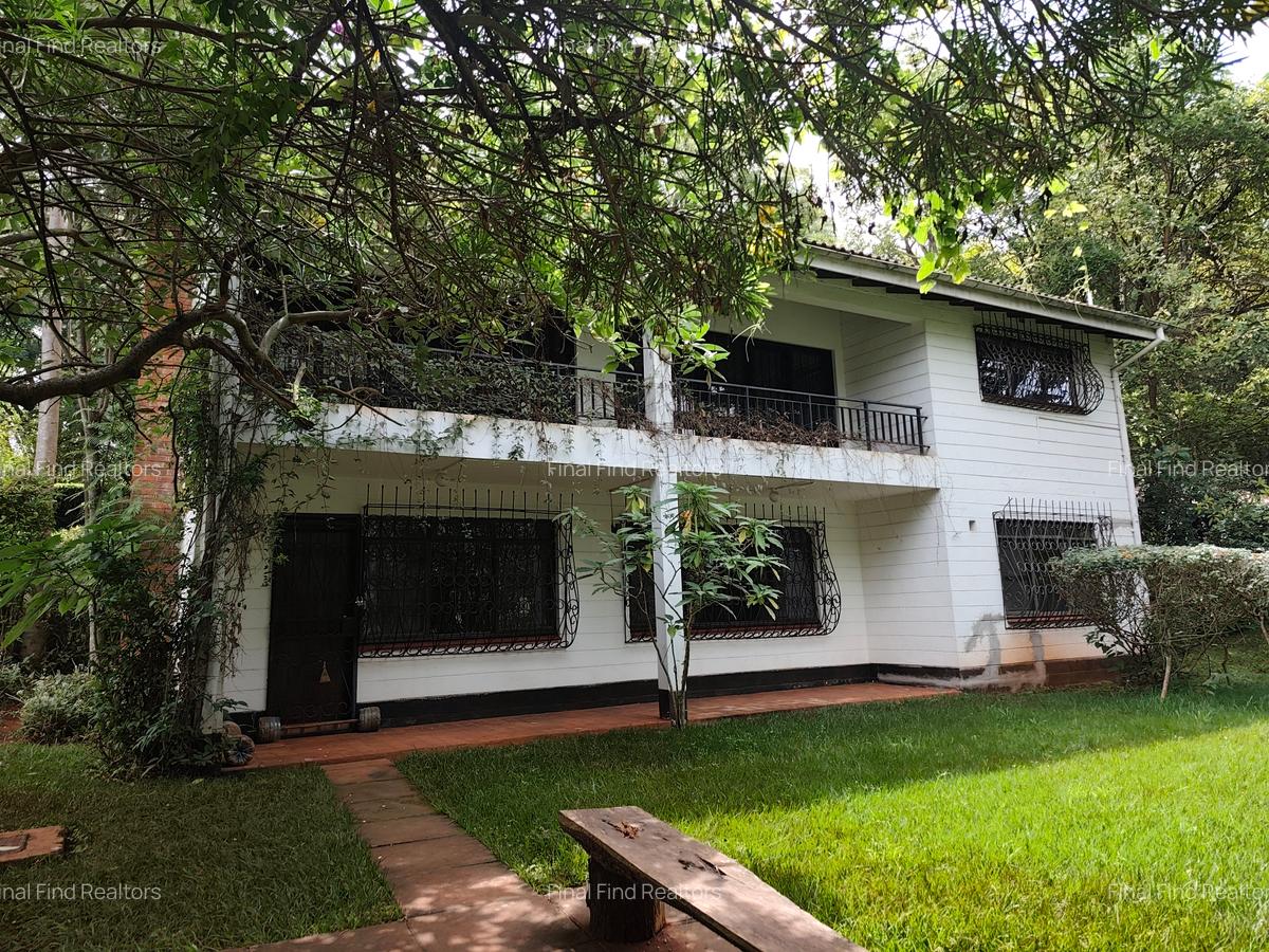 4 Bed House with En Suite in Runda - 11
