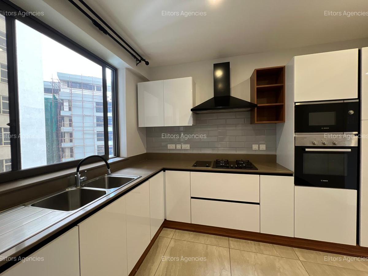 3 Bed Apartment with En Suite at Raphta Road - 6