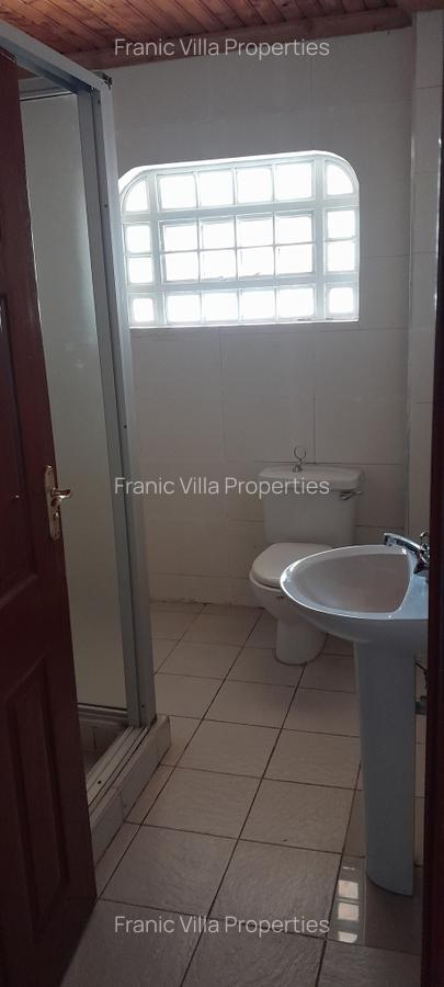 5 Bed House with En Suite at Nyari Central - 15