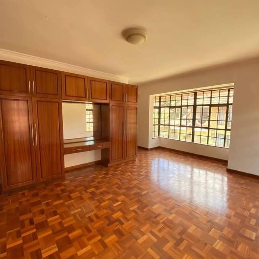 5 Bed Townhouse with En Suite at Off Othaya Road - 5